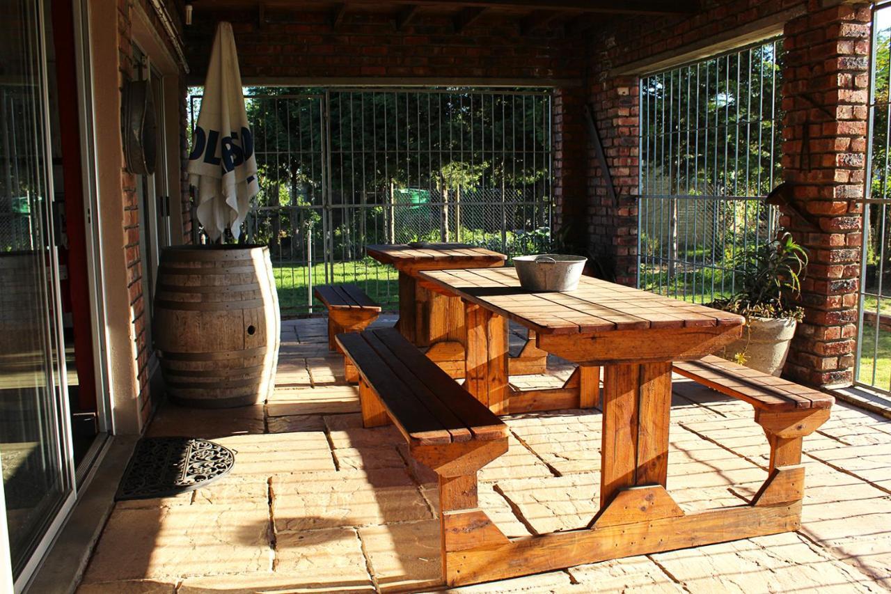 African Adventures Accommodation Durbanville Bagian luar foto