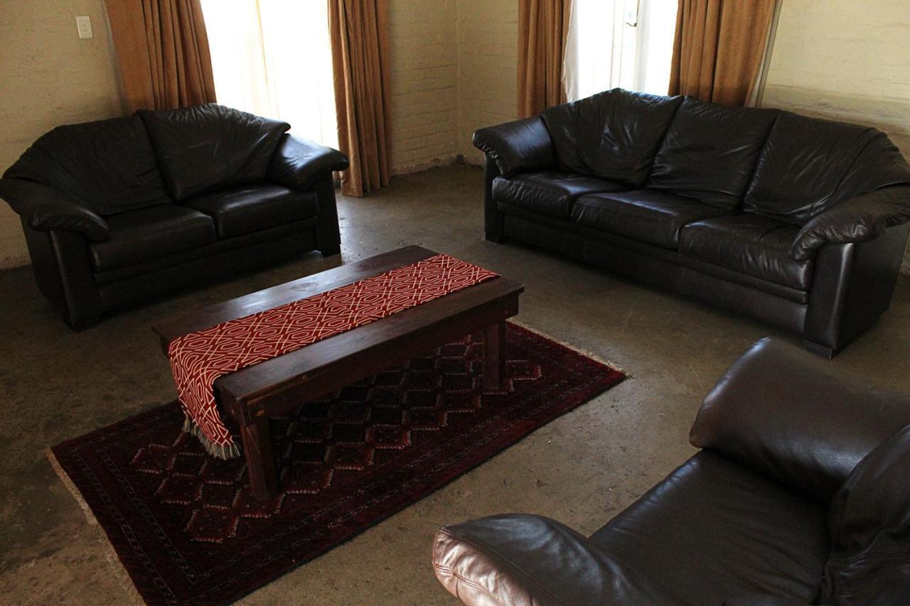 African Adventures Accommodation Durbanville Bagian luar foto