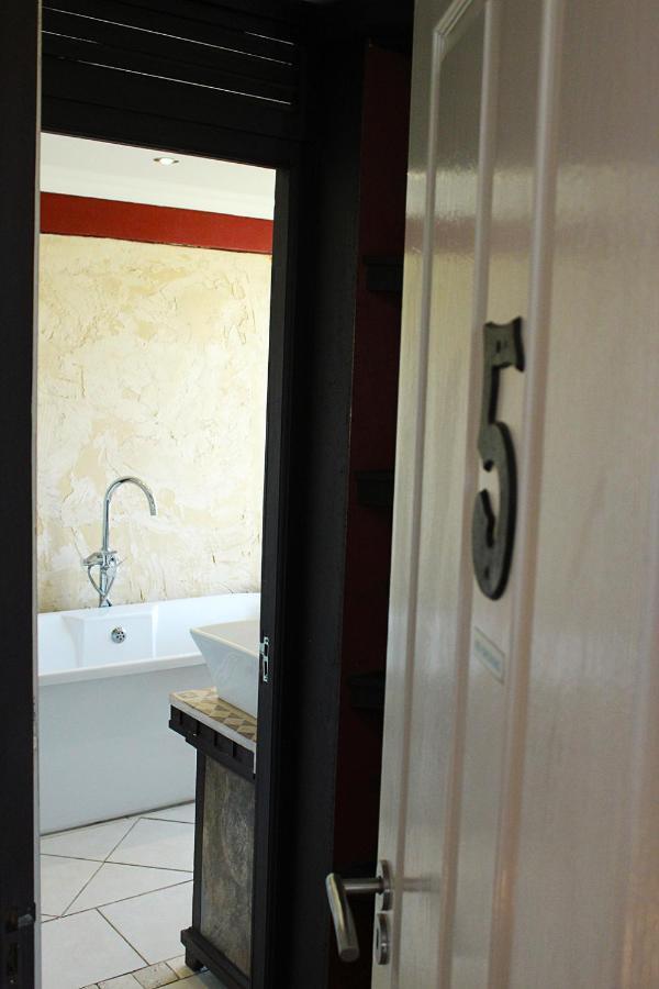 African Adventures Accommodation Durbanville Bagian luar foto