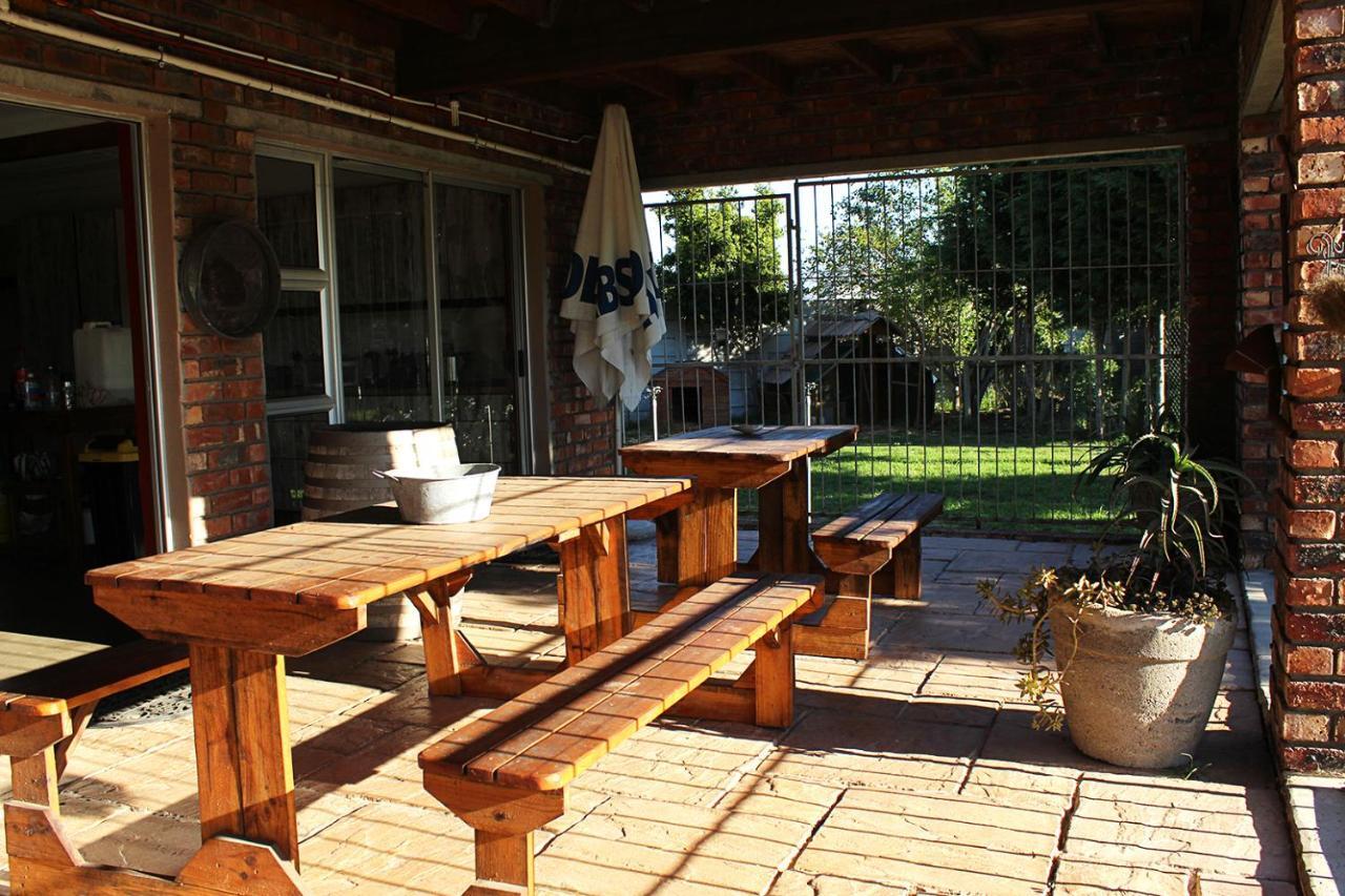 African Adventures Accommodation Durbanville Bagian luar foto