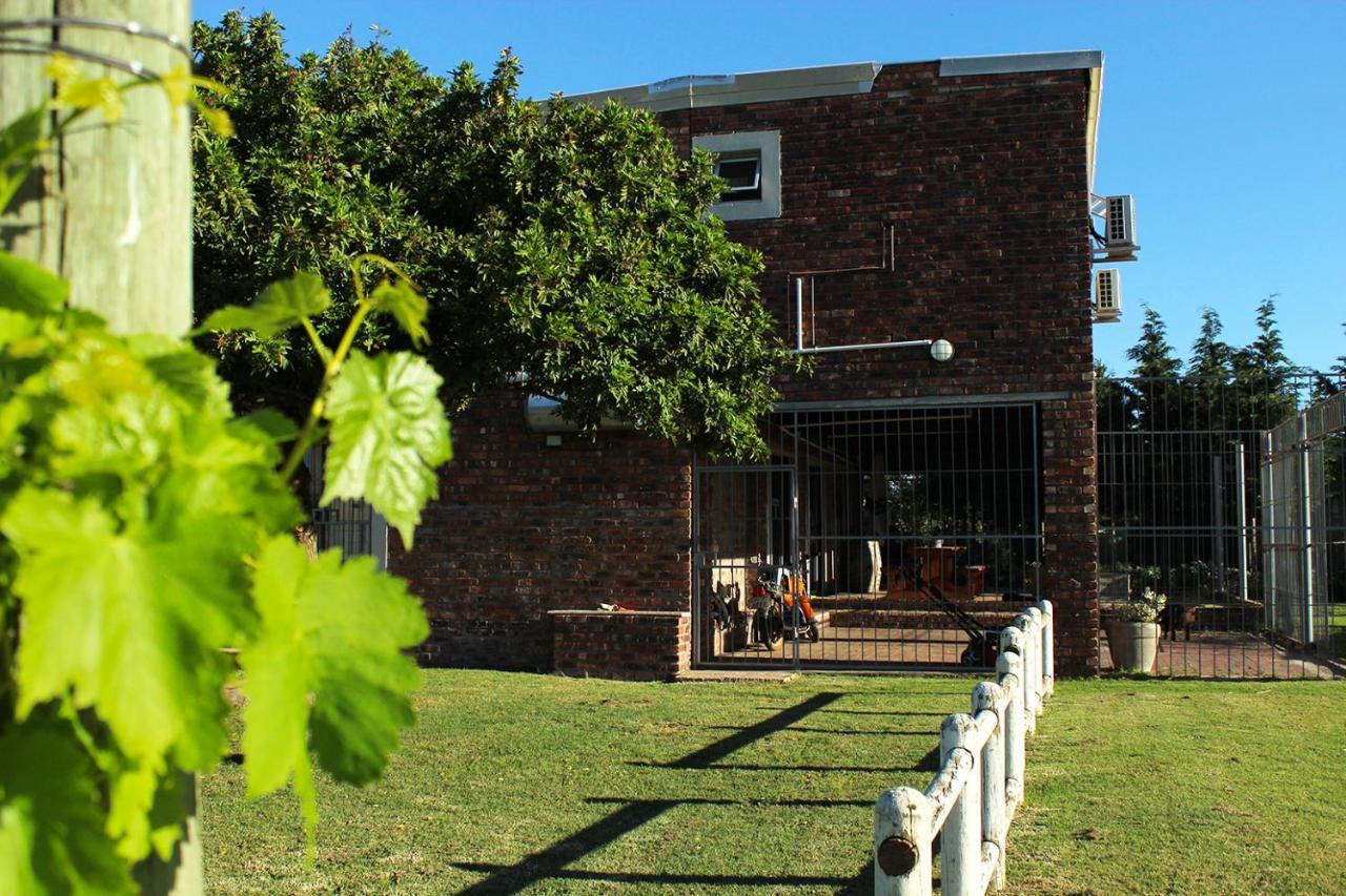 African Adventures Accommodation Durbanville Bagian luar foto